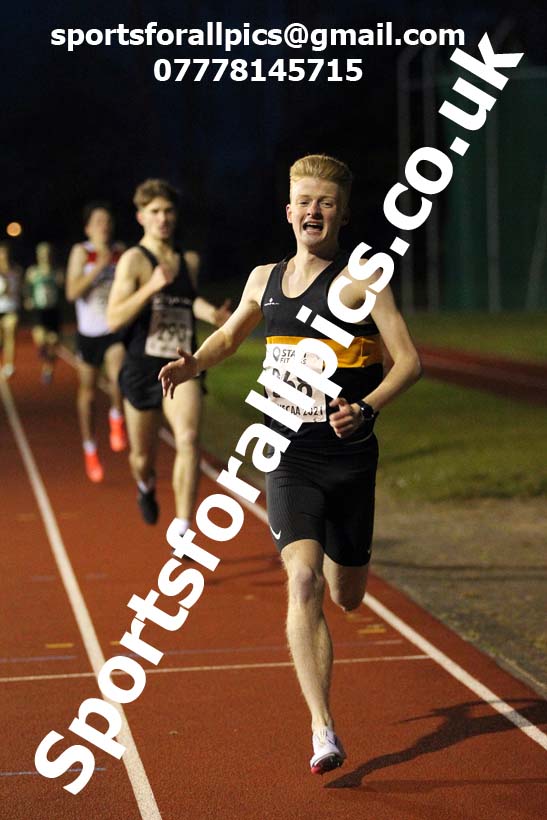 1500 metres, North East Grand Prix No. 1, Monkton on Wednesday, April 28th, 2021. Photo: David T. Hewitson/Sports for All Pics